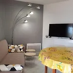 Miougrano 3 Pieces Climatise 48m2 5 Personnes Park